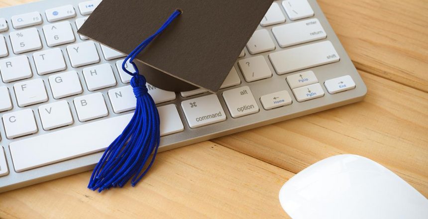 how-an-online-degree-can-help-you-switch-careers-1